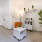Pageant Homes Apartamento *
