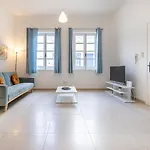 Apartamento Pageant Homes *