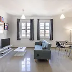 Pageant Homes Apartamento