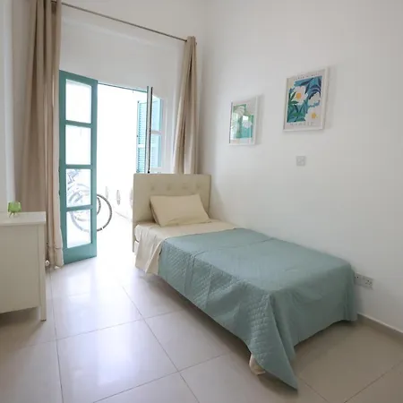 Pageant Homes Apartmán *