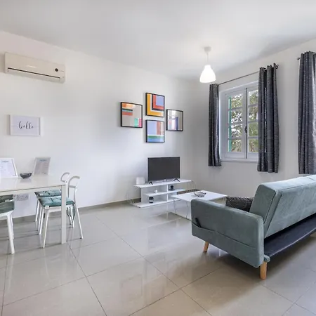 Appartamento Pageant Homes *