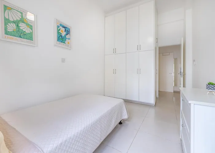 Pageant Homes 公寓