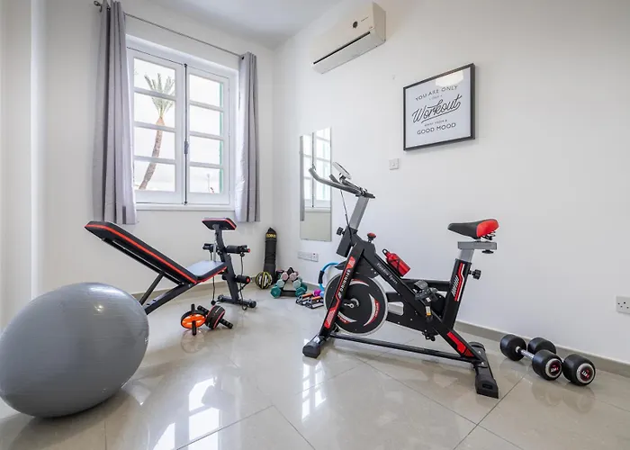 Pageant Homes 公寓 *