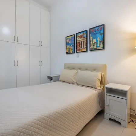 Διαμέρισμα Pageant Homes *